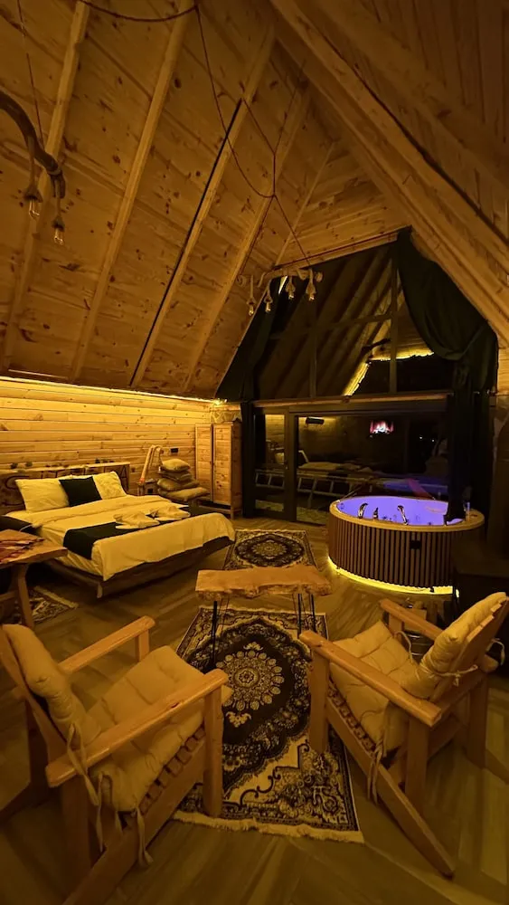 Comfort Bungalov, 1 En Büyük (King) Boy Yatak ve Çekyat, Dağ Manzaralı