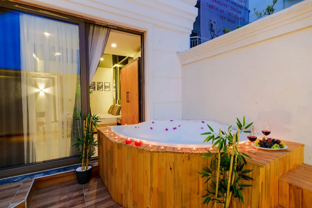 King Suite Jakuzili