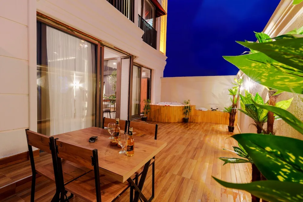 King Suite Jakuzili