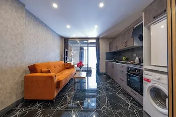 Mrt Suites Lara