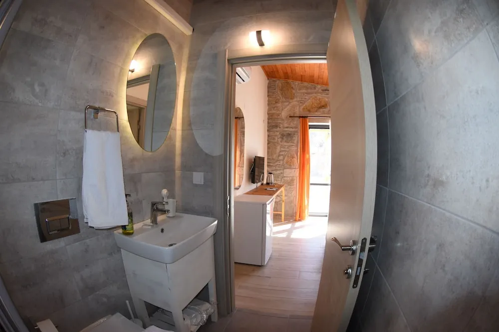 Deluxe Oda, 1 Yatak Odası, Sigara İçilmez, Bahçe Manzaralı