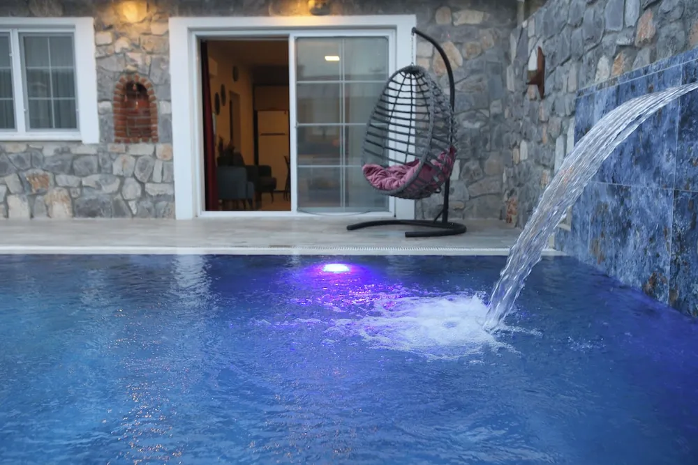 Deluxe Villa, 2 Yatak Odası, Kişiye Özel Havuzlu, Havuz Manzaralı