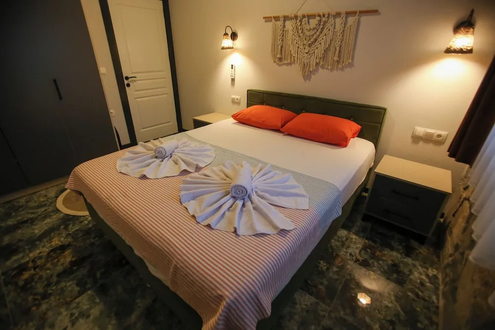 Deluxe Villa, 2 Yatak Odası, Kişiye Özel Havuzlu, Havuz Manzaralı