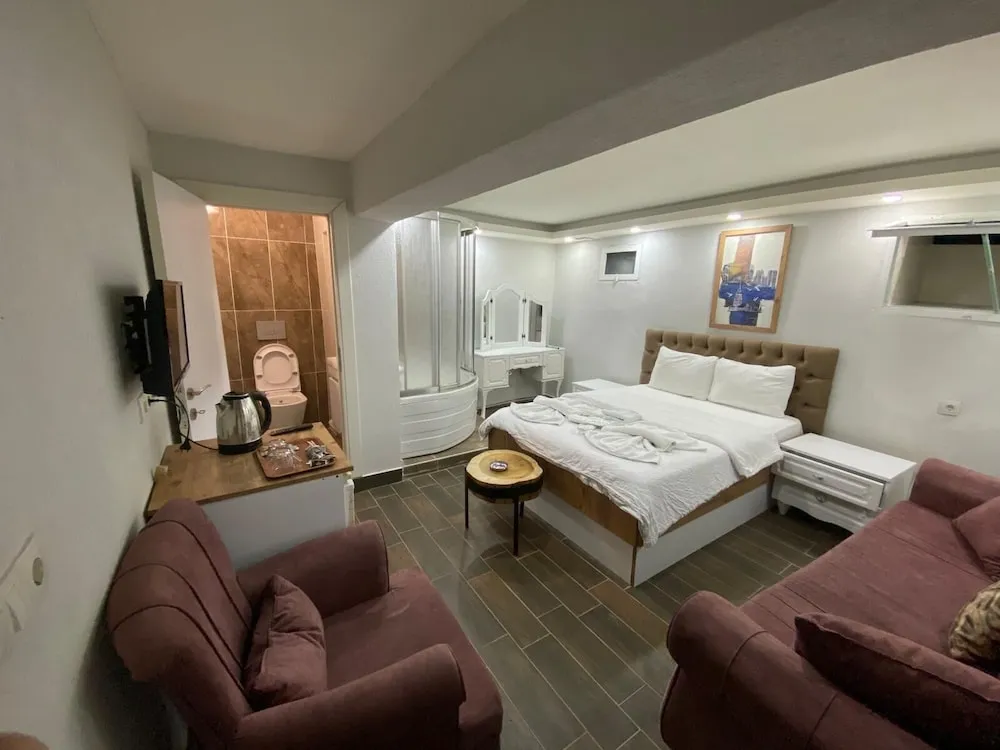 Economy Tek Büyük Yataklı Oda