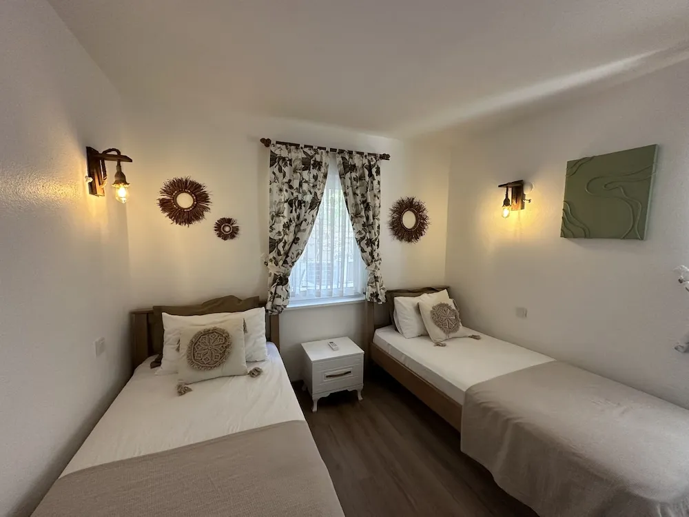 Standard İki Ayrı Yataklı Oda