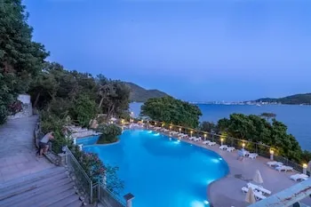 Club Bellamare Beach