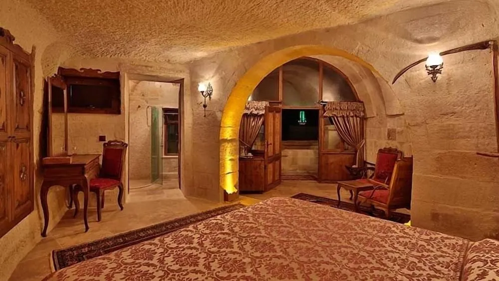 Standard Magara Suite,Dag Manzarali