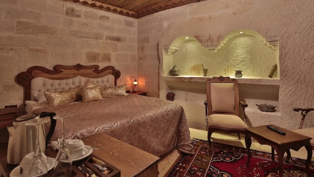Standard Cave Room