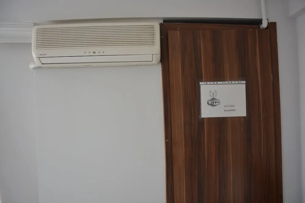 Basic Tek Büyük Yataklı Oda