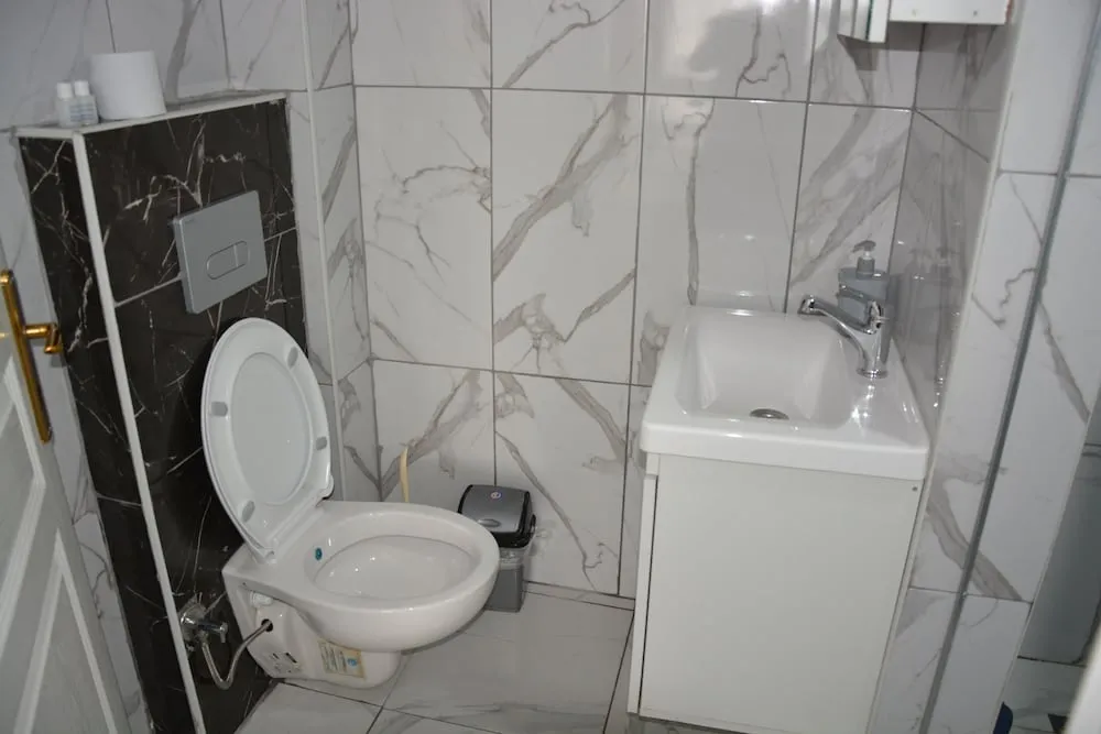 Basic Üç Kişilik Oda