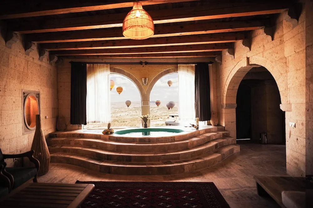 Premium Suite Cave Room with Pool