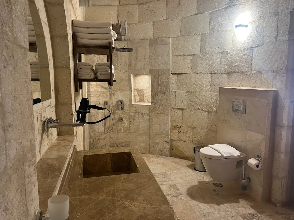 Premium Suite Cave Room with Pool