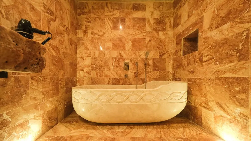 Superior Cave Room with Hot Tub