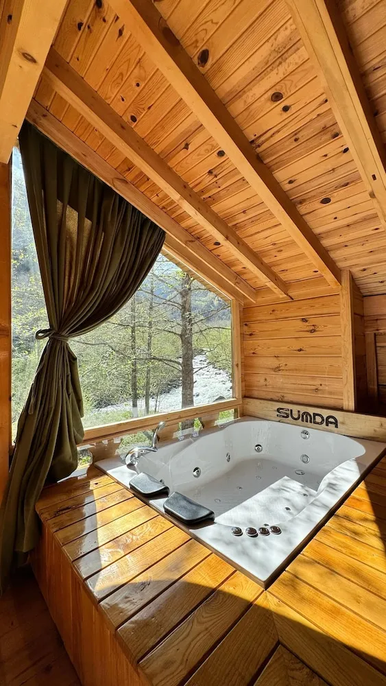 Honeymoon Dağ Evi
