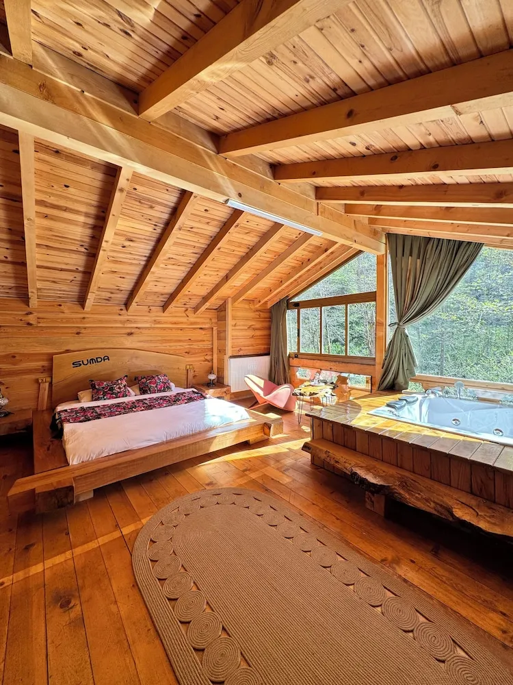 Honeymoon Dağ Evi