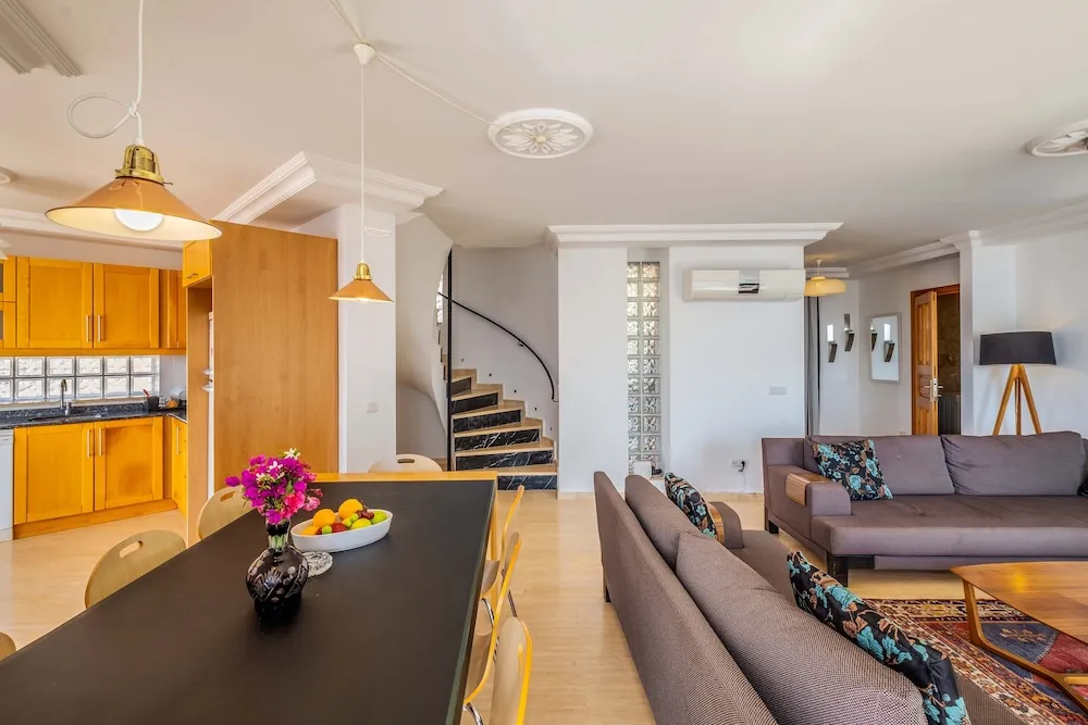 Luxury Villa