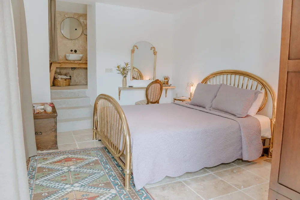 MERCAN KÖŞK