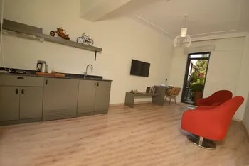 Huzur Veren Balkonlu Daire - Gül