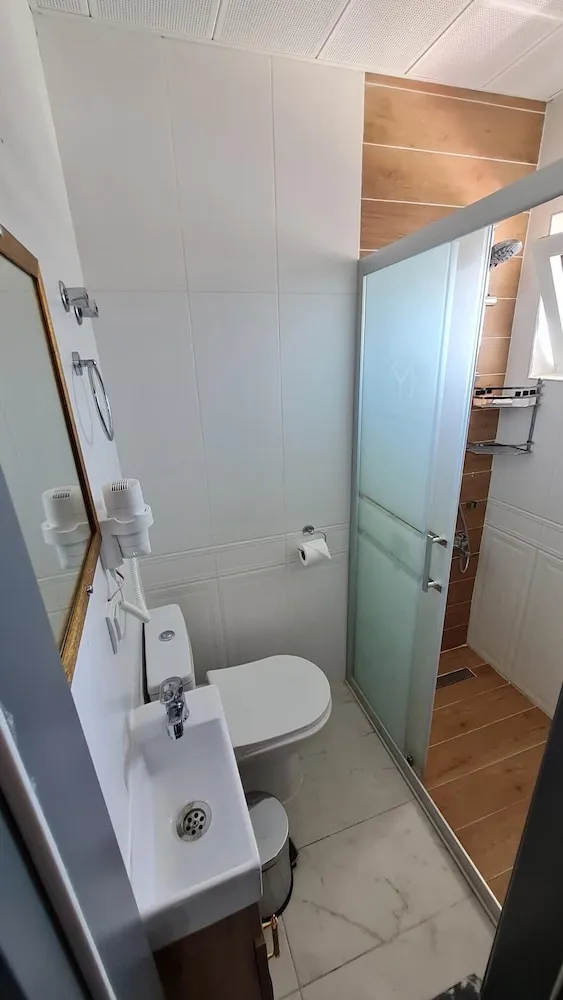 Deluxe Üç Kişilik Oda