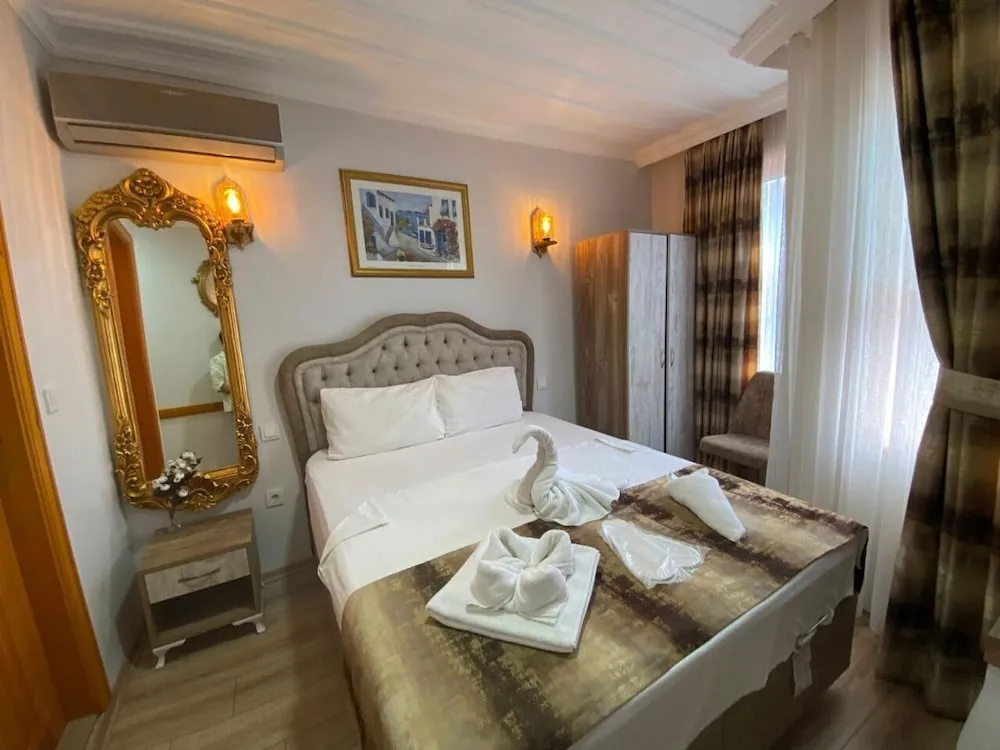 Deluxe Tek Büyük Yataklı Oda