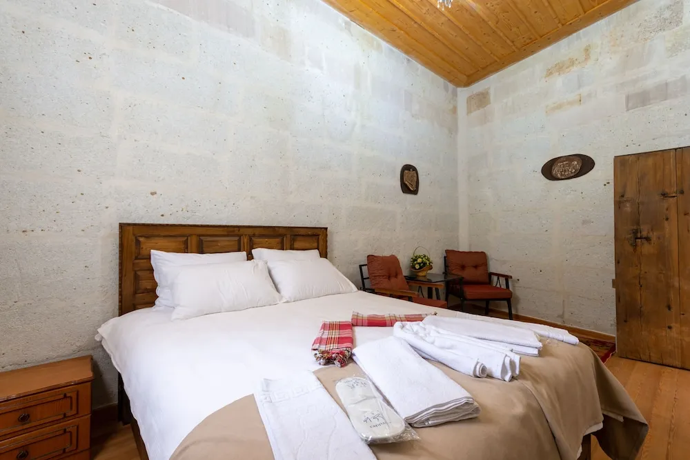 Traditional Oda, 1 Çift Kişilik Yatak