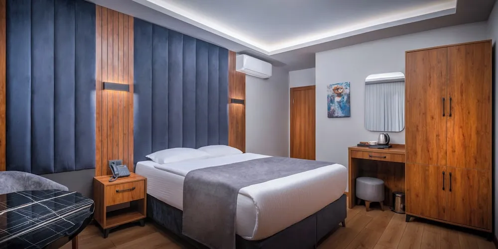 Standard Tek Büyük veya İki Ayrı Yataklı Oda