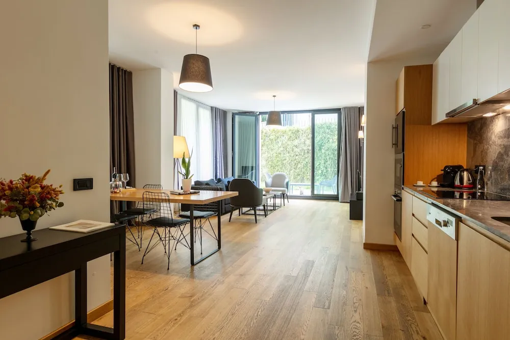 Deluxe Apart Daire, 1 Yatak Odası, Sigara İçilmez, Bahçe Manzaralı
