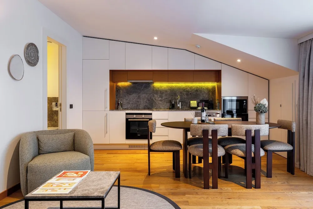 Superior Çatı Katı Süiti (Penthouse), 1 Yatak Odası, Sigara İçilmez, Şehir Manzaralı