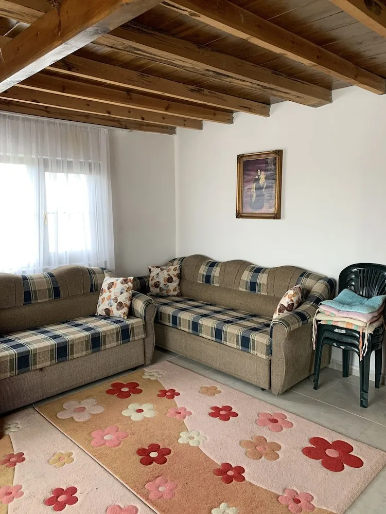 Family Kır Evi