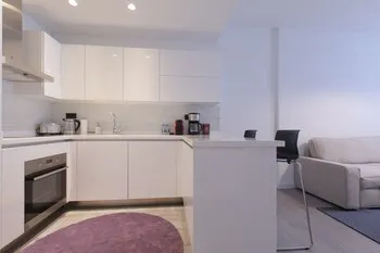 Kapalı Havuzlu ve Spor Salonlu Lüks Rezidans