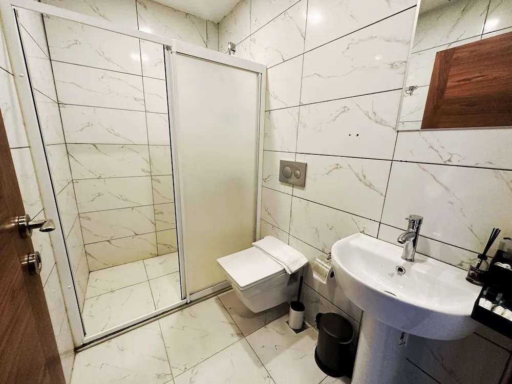 Standard Tek Büyük veya İki Ayrı Yataklı Oda