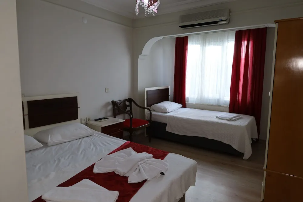 Standard Üç Kişilik Oda