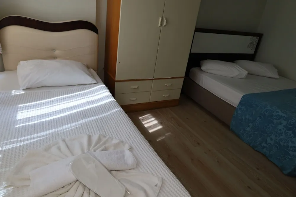 Standard Tek Büyük Yataklı Oda