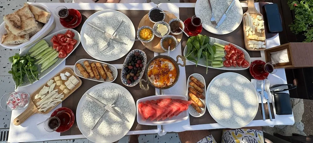Deluxe Tek Büyük veya İki Ayrı Yataklı Oda
