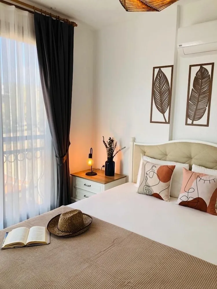 Deluxe Tek Büyük veya İki Ayrı Yataklı Oda