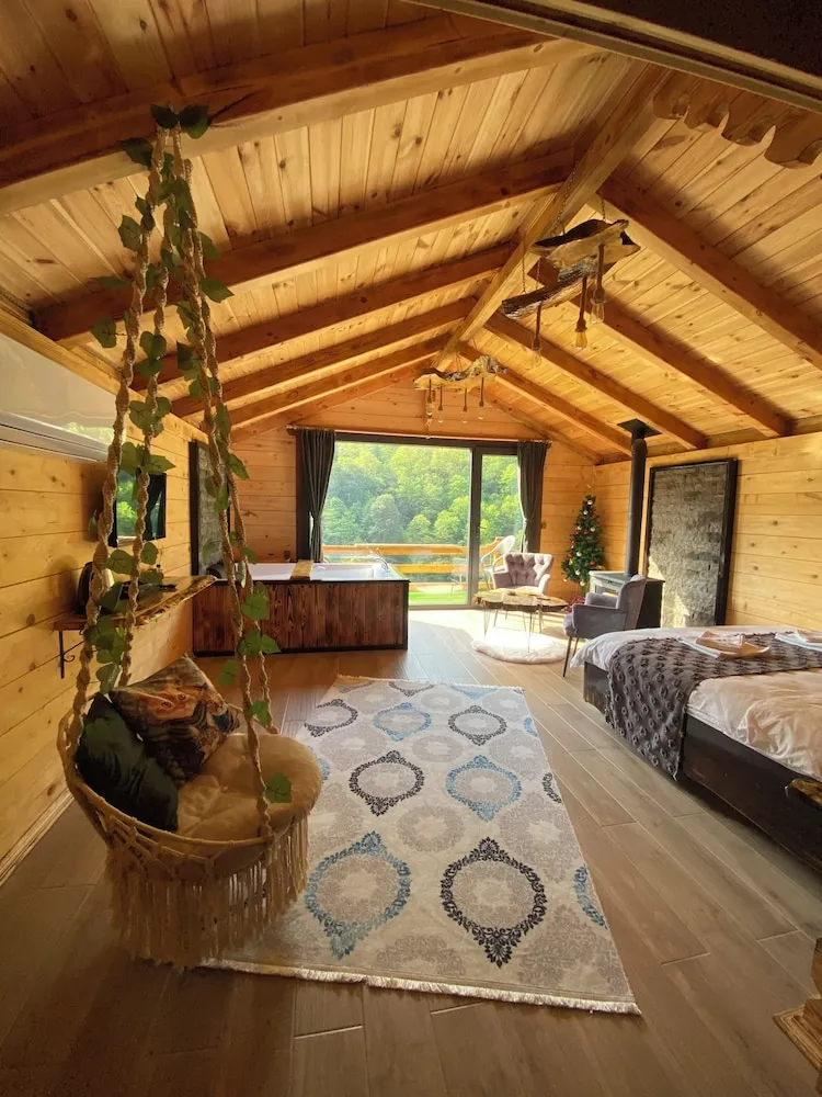 Basic Bungalov, Dağ Manzaralı