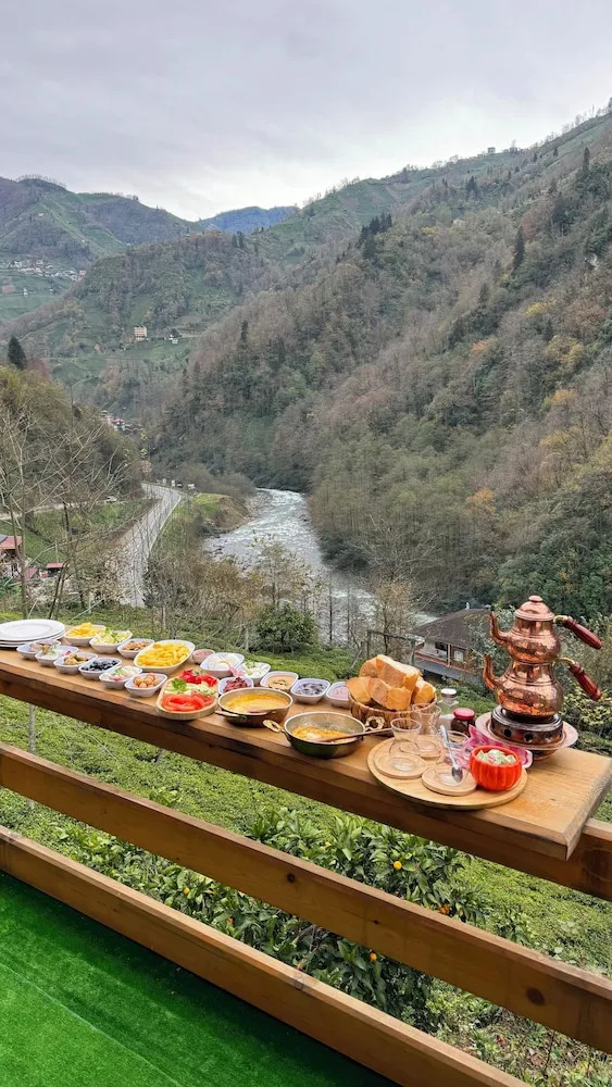 Basic Bungalov, Dağ Manzaralı