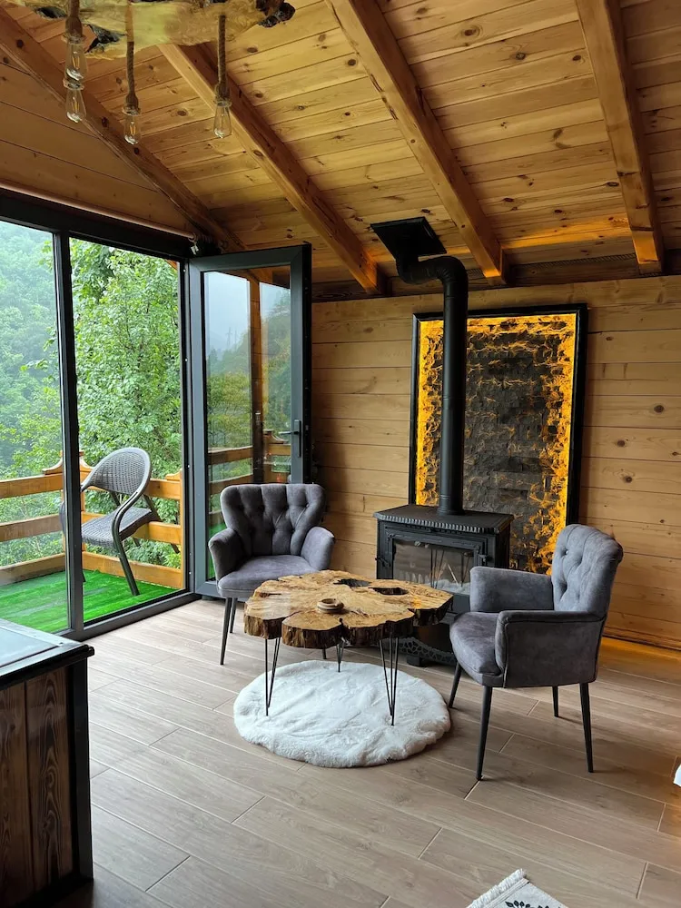 Basic Bungalov, Dağ Manzaralı