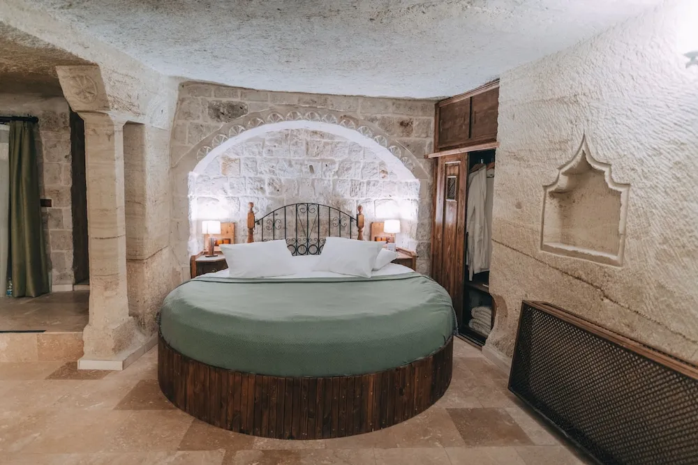 Royal Oda, 1 En Büyük (King) Boy Yatak