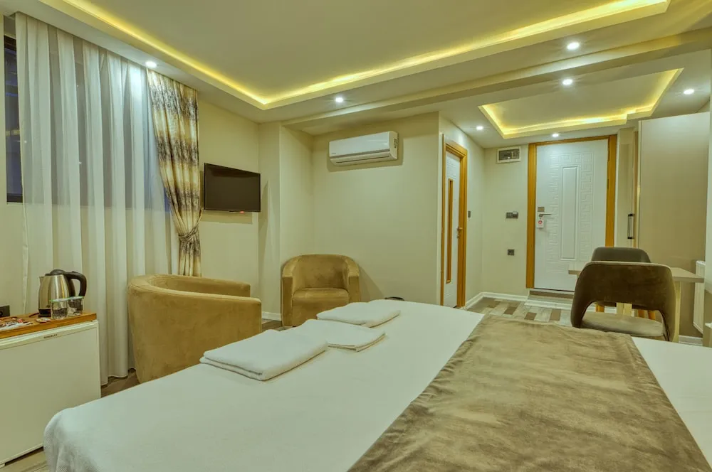 Economy Oda, 1 En Büyük (King) Boy Yatak, Sigara İçilebilir, Balkon