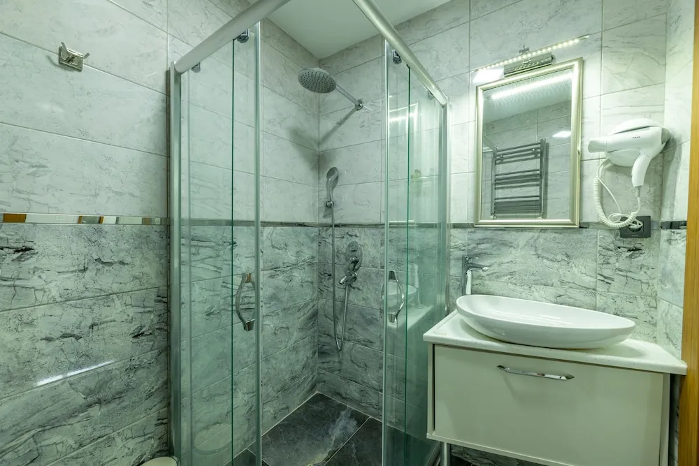 Deluxe Tek Büyük Yataklı Oda, 1 En Büyük (King) Boy Yatak, Deniz Manzaralı