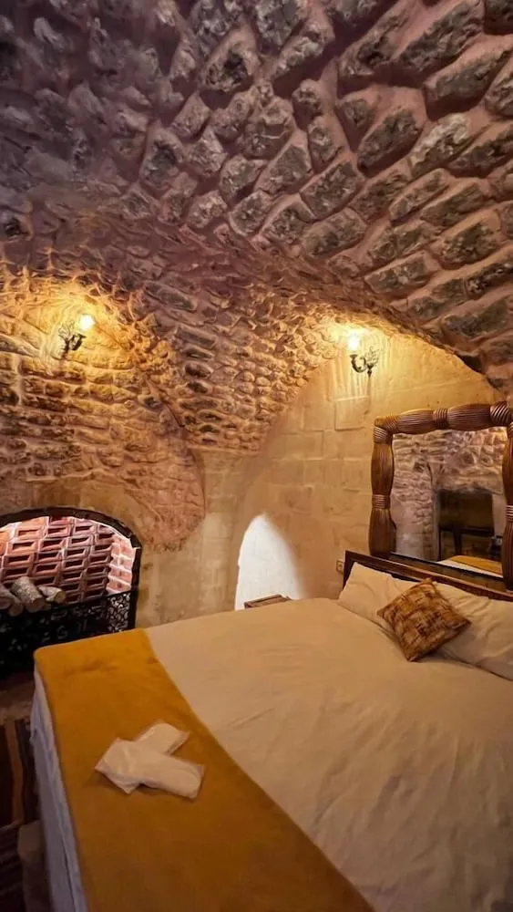 Romantic Tek Büyük Yataklı Oda