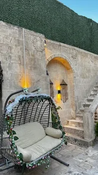 Karagül Otel