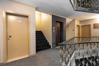 Loyal City Hotel