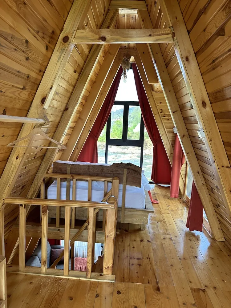 Deluxe Bungalov