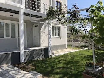 Bavella Boutique Hotel