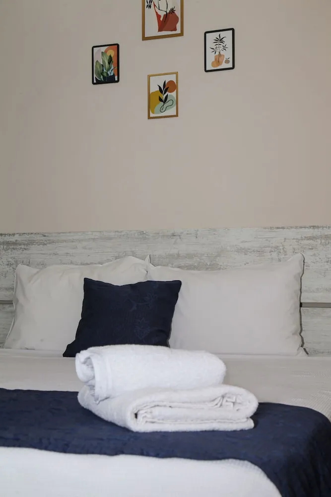 Deluxe Tek Büyük Yataklı Oda, Sigara İçilebilir, Deniz Manzaralı