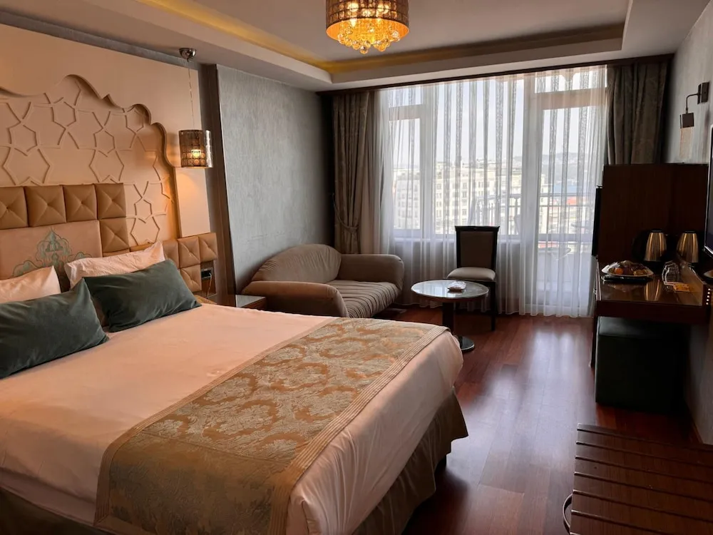 Deluxe Tek Büyük veya İki Ayrı Yataklı Oda, Deniz Manzaralı, Denize Bakan