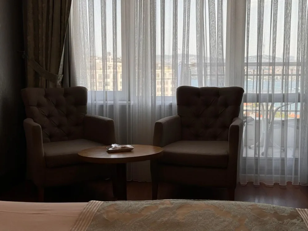 Deluxe Tek Büyük veya İki Ayrı Yataklı Oda, Deniz Manzaralı, Denize Bakan