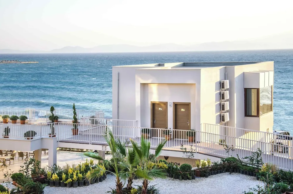DENIZ SUITE